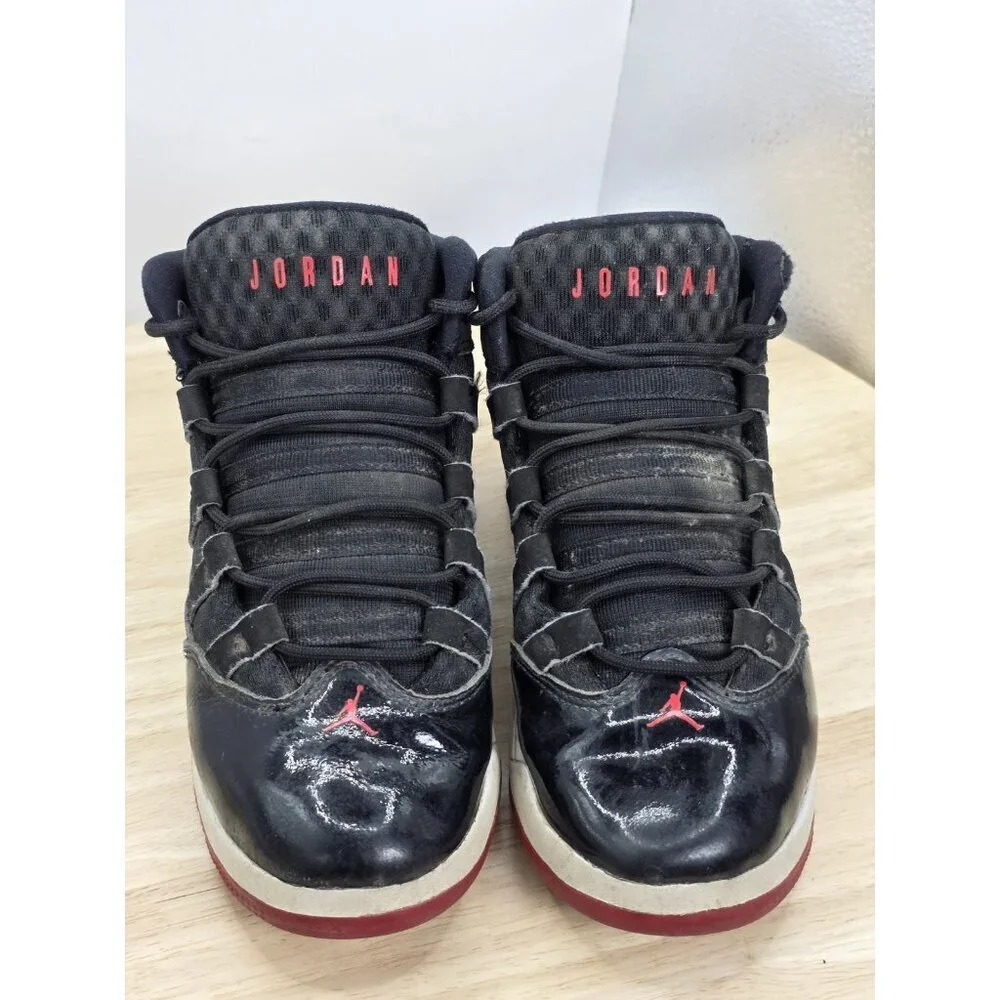 Nike Jordan Max Aura PS Black Gym Red Size 13.5C AQ9216-006 Kids Shoes - Picture 4 of 8